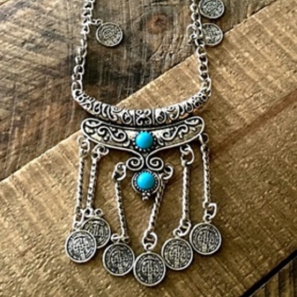NWT Silver Colored Blue Beaded Long Boho Oversized Statement Necklace - Picture 4 of 6